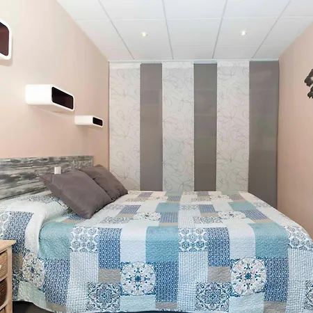 1233 Neus Con Piscina - Apivend Immo Apartament